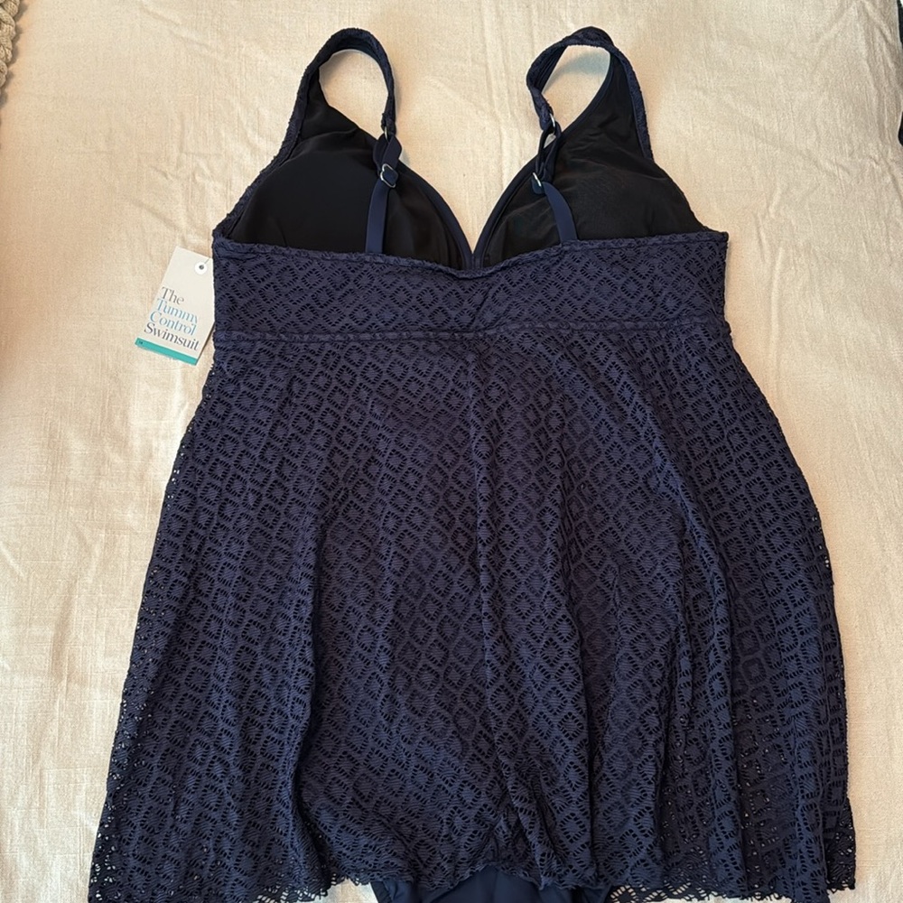NWT Croft & Barrow Tummy control swimsuit size 16 - Picture 5 of 5